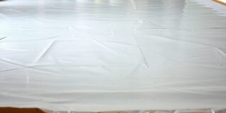 Ochrona podłogi podczas remontu: skuteczne metody zabezpieczenia przed uszkodzeniami i zabrudzeniami